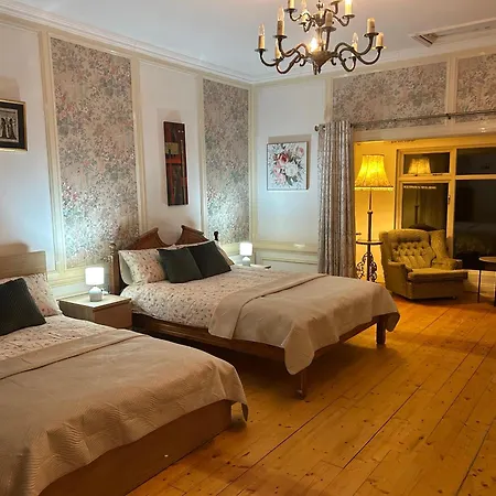 Guestroom * Naas