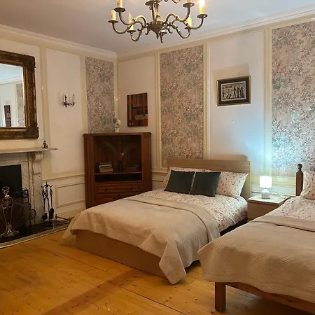 Guestroom * Naas